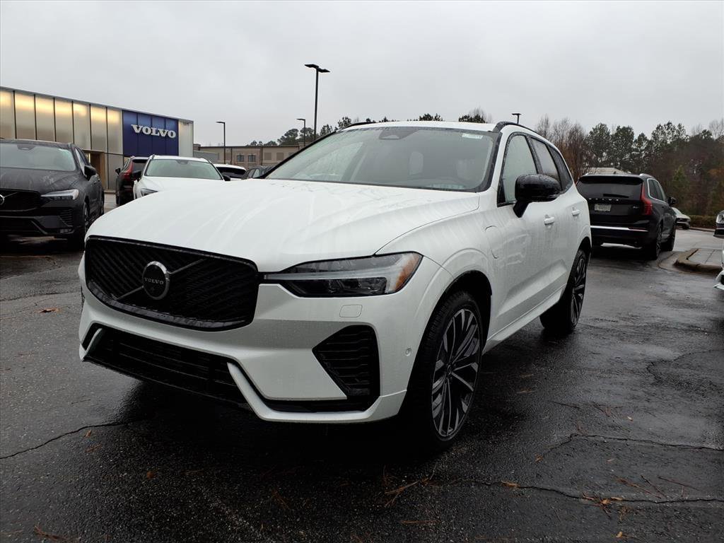 New 2026 Volvo XC60 T8 Ultra w/ Protection Package Premier image 9