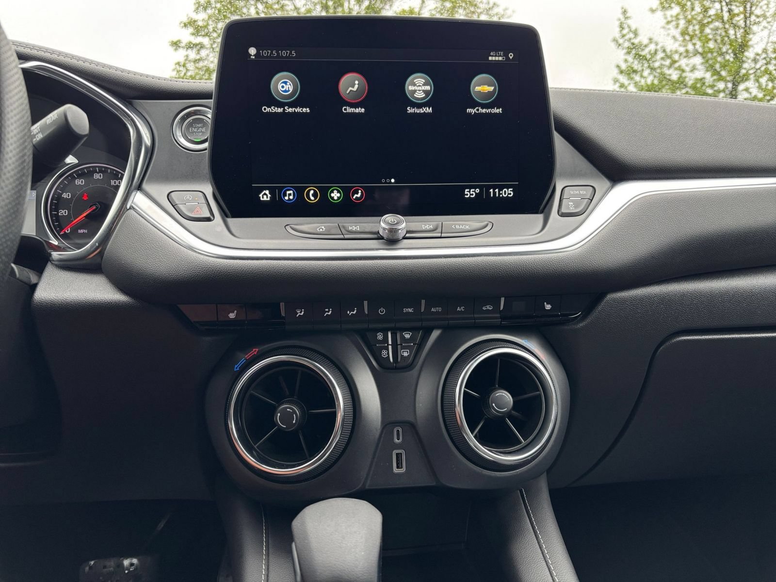 Used 2025 Chevrolet Blazer LT FWD image 20