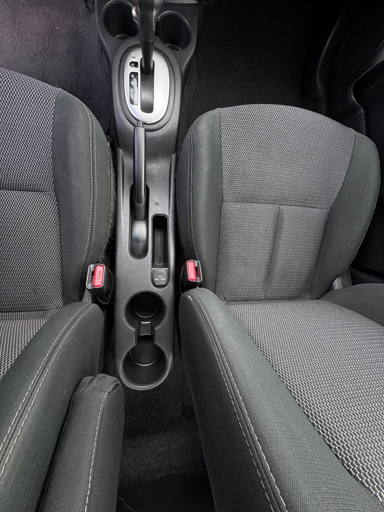 Used 2019 Nissan Versa SV FWD image 19