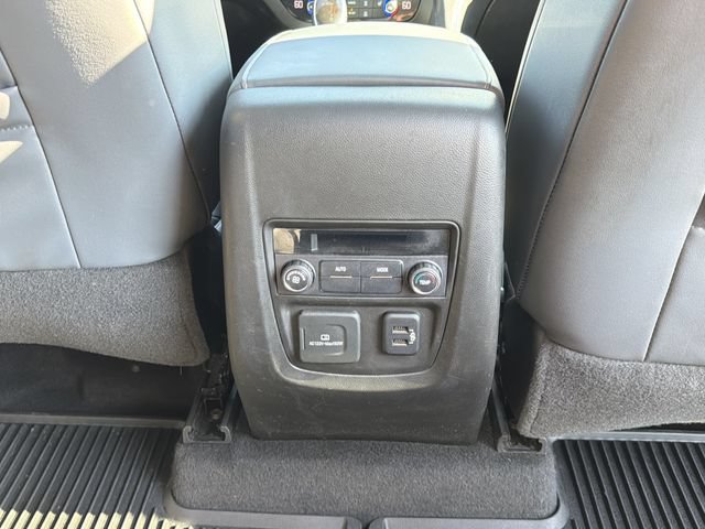 Used 2018 Buick Enclave Essence AWD/4WD image 21