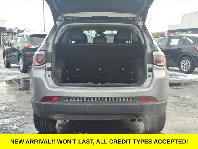 Used 2021 Jeep Compass Limited image 7