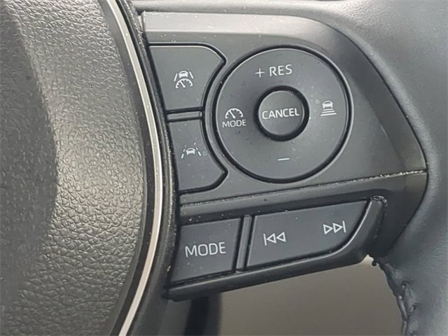 Certified 2024 Toyota Corolla Cross LE image 24