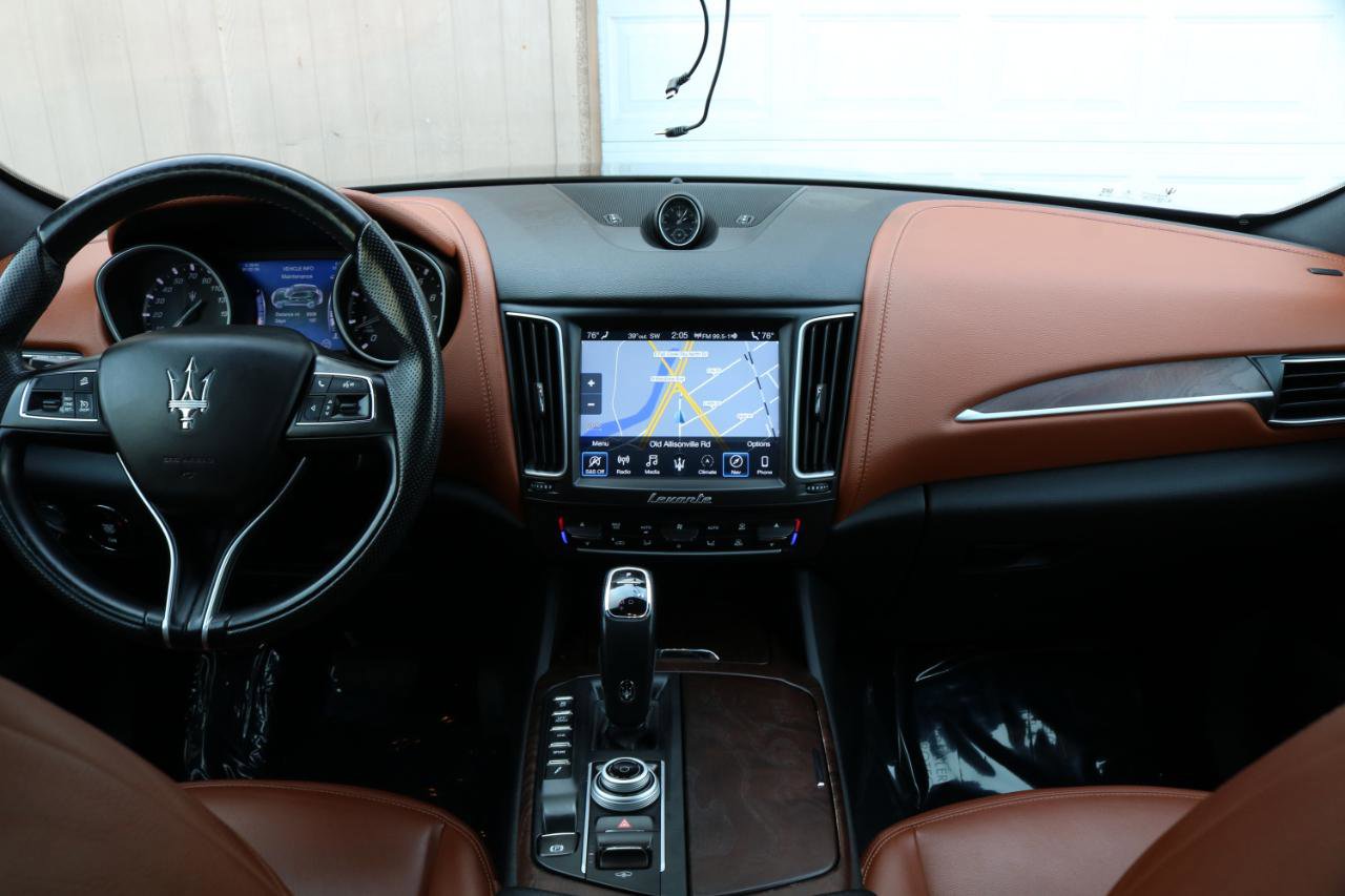 Used 2020 Maserati Levante image 52