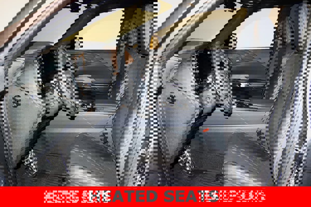 Used 2023 Lexus RX 500h F Sport image 18