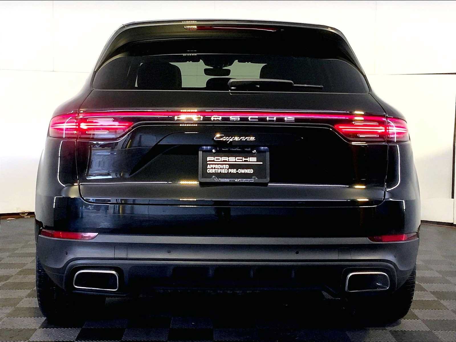Certified 2023 Porsche Cayenne AWD/4WD image 6