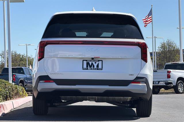 New 2026 Kia Carnival LXS FWD image 5