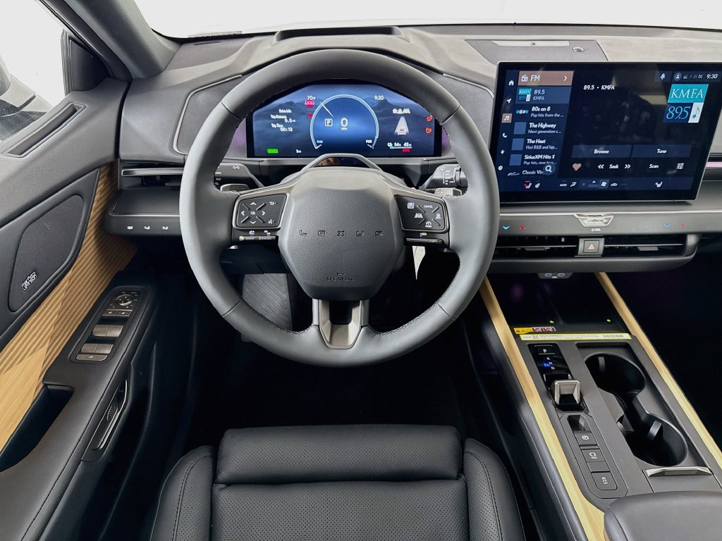 New 2026 Lexus ES 350e w/ Accessory Package (Z2) FWD image 18