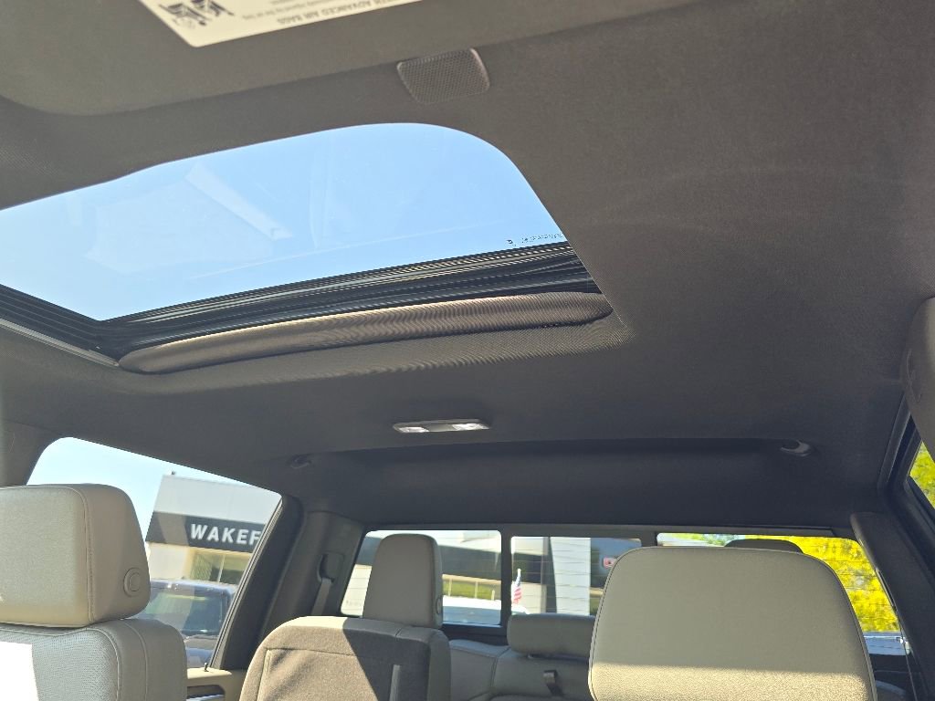 New 2025 GMC Sierra 2500 SLT w/ SLT Premium Package image 10