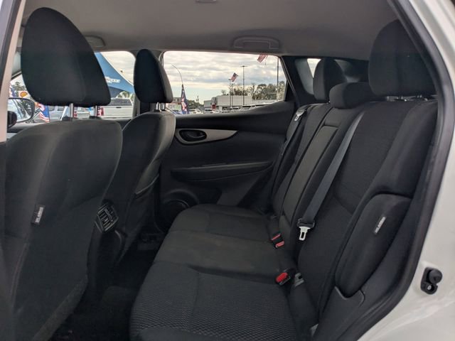 Used 2021 Nissan Rogue Sport S image 13