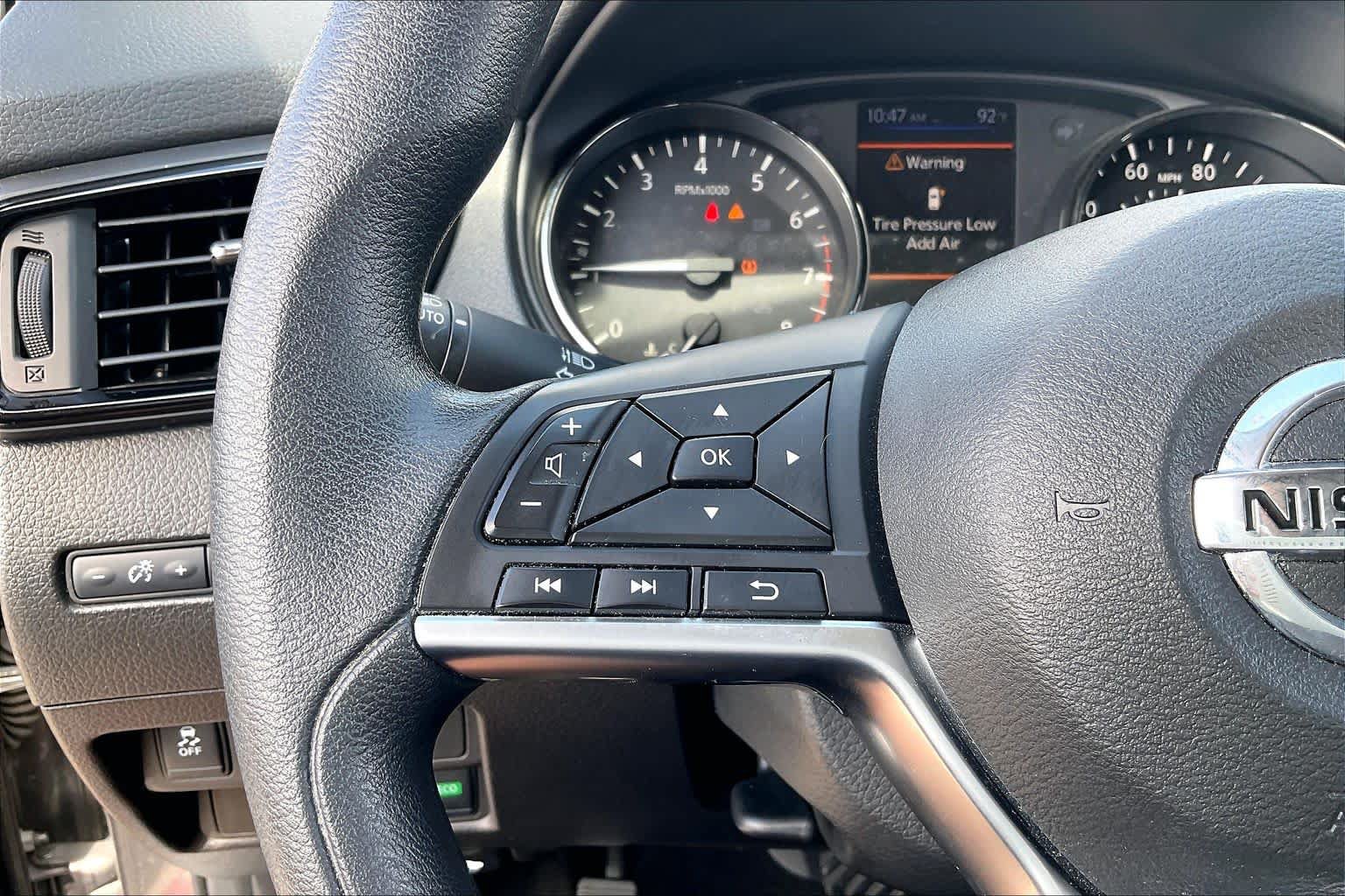 Used 2020 Nissan Rogue Sport SV FWD image 22