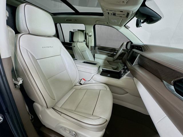 Certified 2023 GMC Yukon XL Denali w/ Advanced Technology Package image 32
