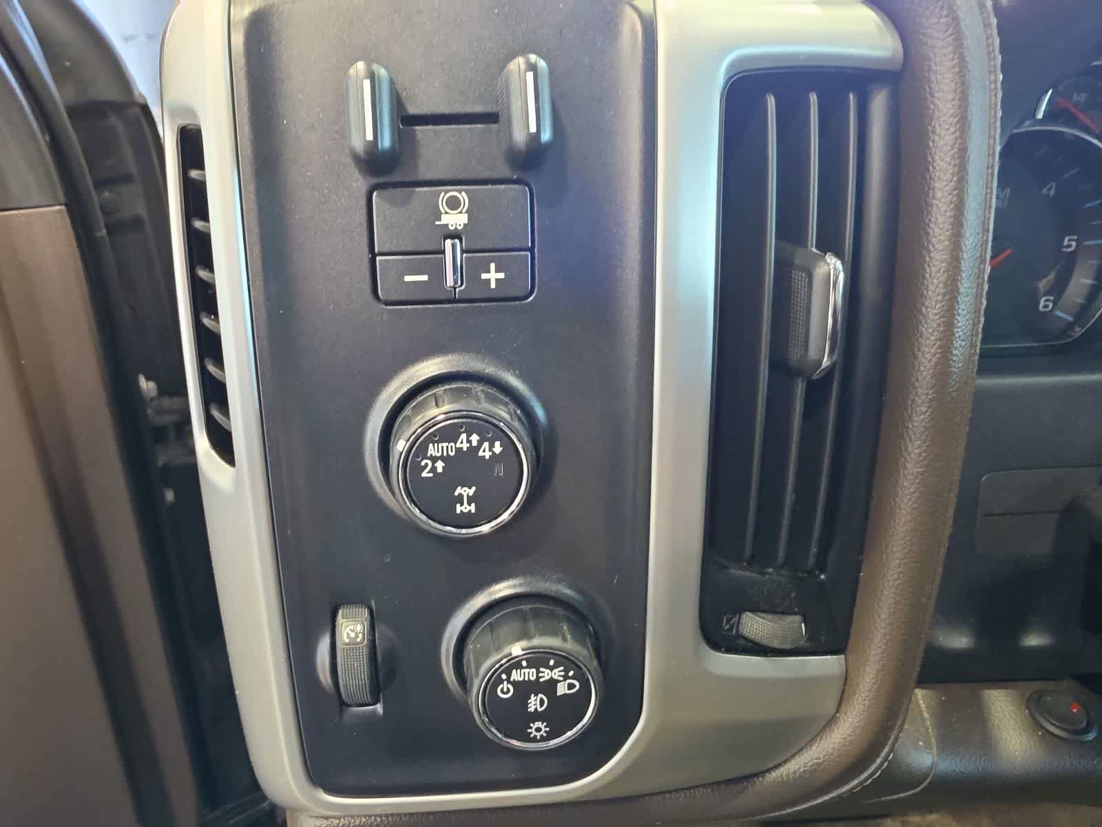 Used 2017 GMC Sierra 1500 SLT w/ SLT Premium Package AWD/4WD image 19