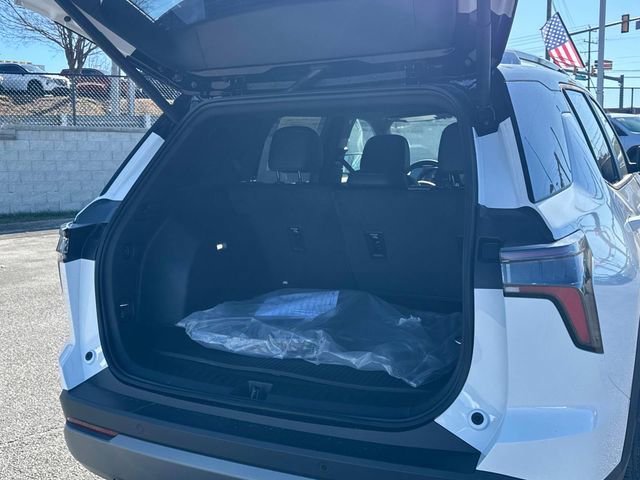 New 2026 Chevrolet Equinox LT w/ Convenience Package II image 13