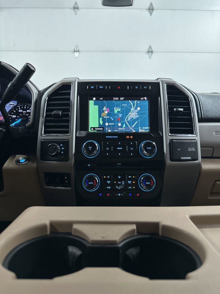 Used 2018 Ford F350 Lariat w/ Lariat Ultimate Package AWD/4WD image 24