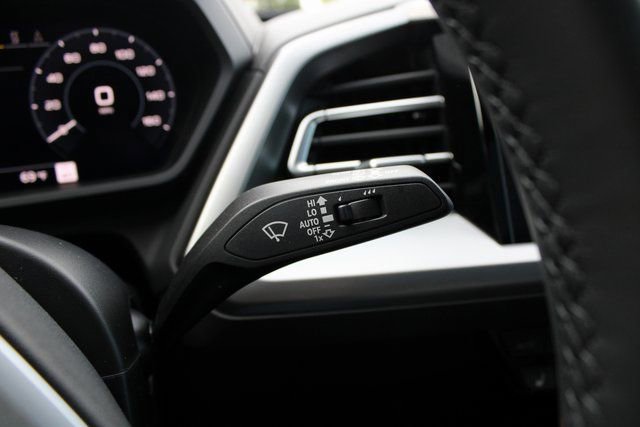 New 2025 Audi Q4 e-tron Premium Plus image 13