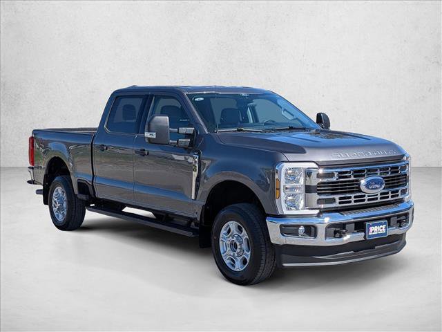 Used 2025 Ford F350 XLT image 3