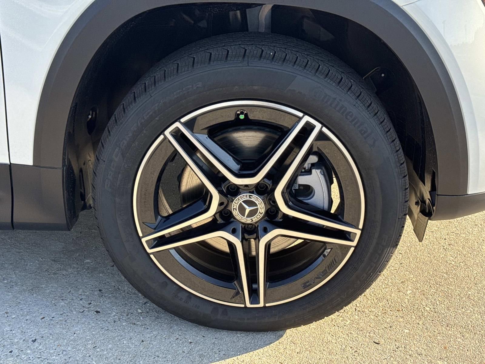 New 2026 Mercedes-Benz GLB 250 4MATIC image 3