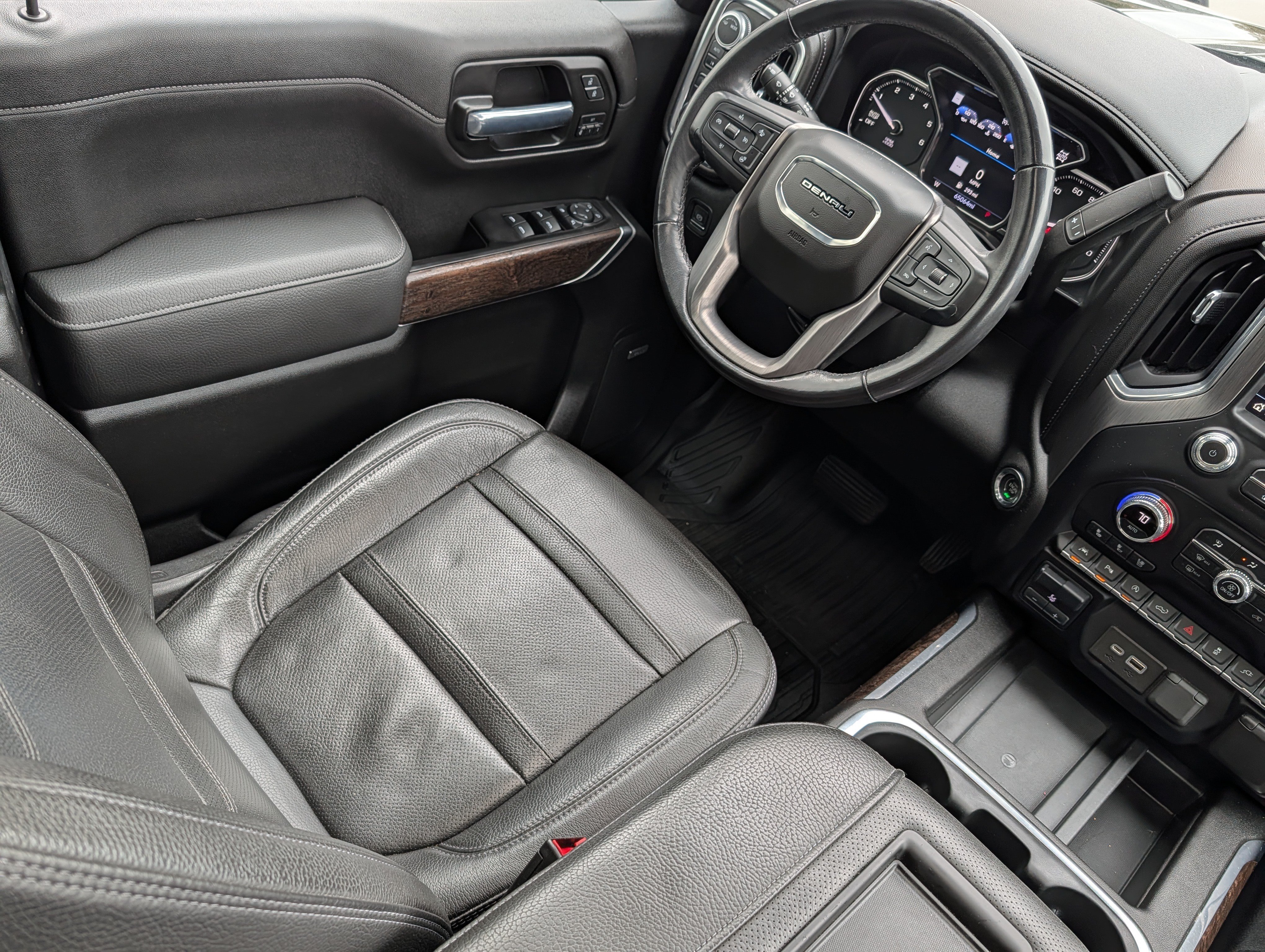 Used 2020 GMC Sierra 1500 Denali w/ Denali Ultimate Package AWD/4WD image 9