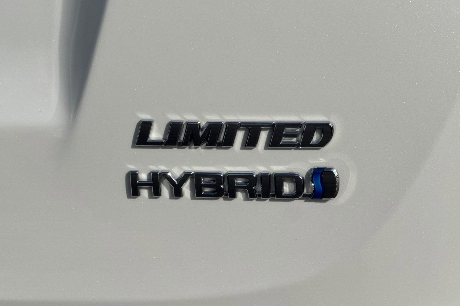 Certified 2018 Toyota RAV4 Limited w/ Advanced Technology Package image 14