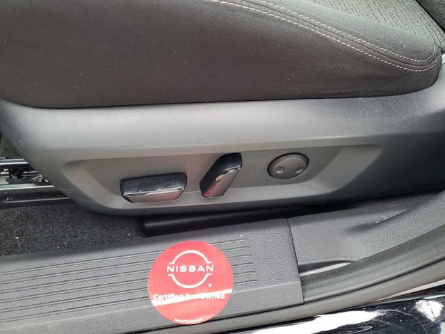 Certified 2023 Nissan Rogue SV FWD image 23