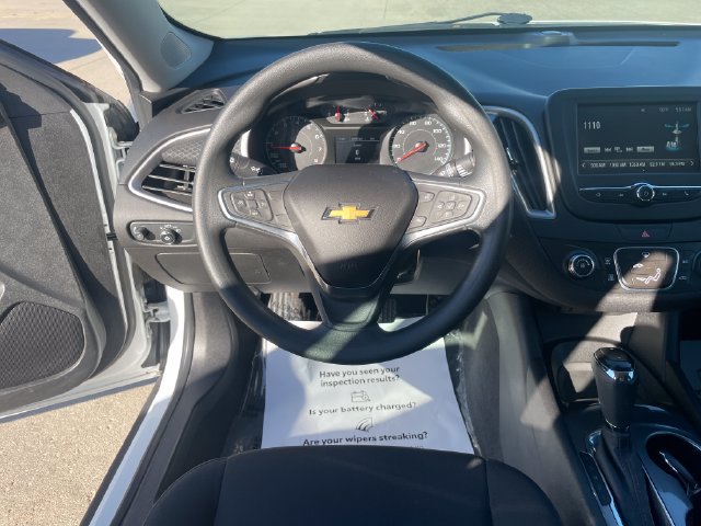 Used 2018 Chevrolet Malibu LS FWD image 23