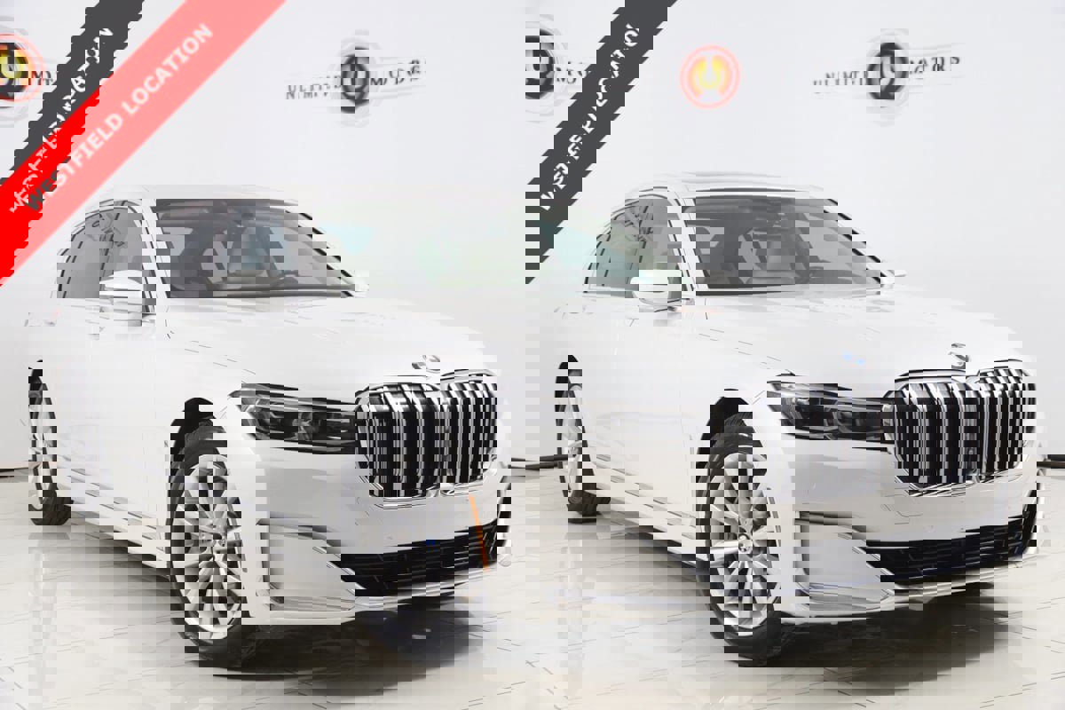 Used 2020 BMW 740i xDrive w/ Cold Weather Package image 1