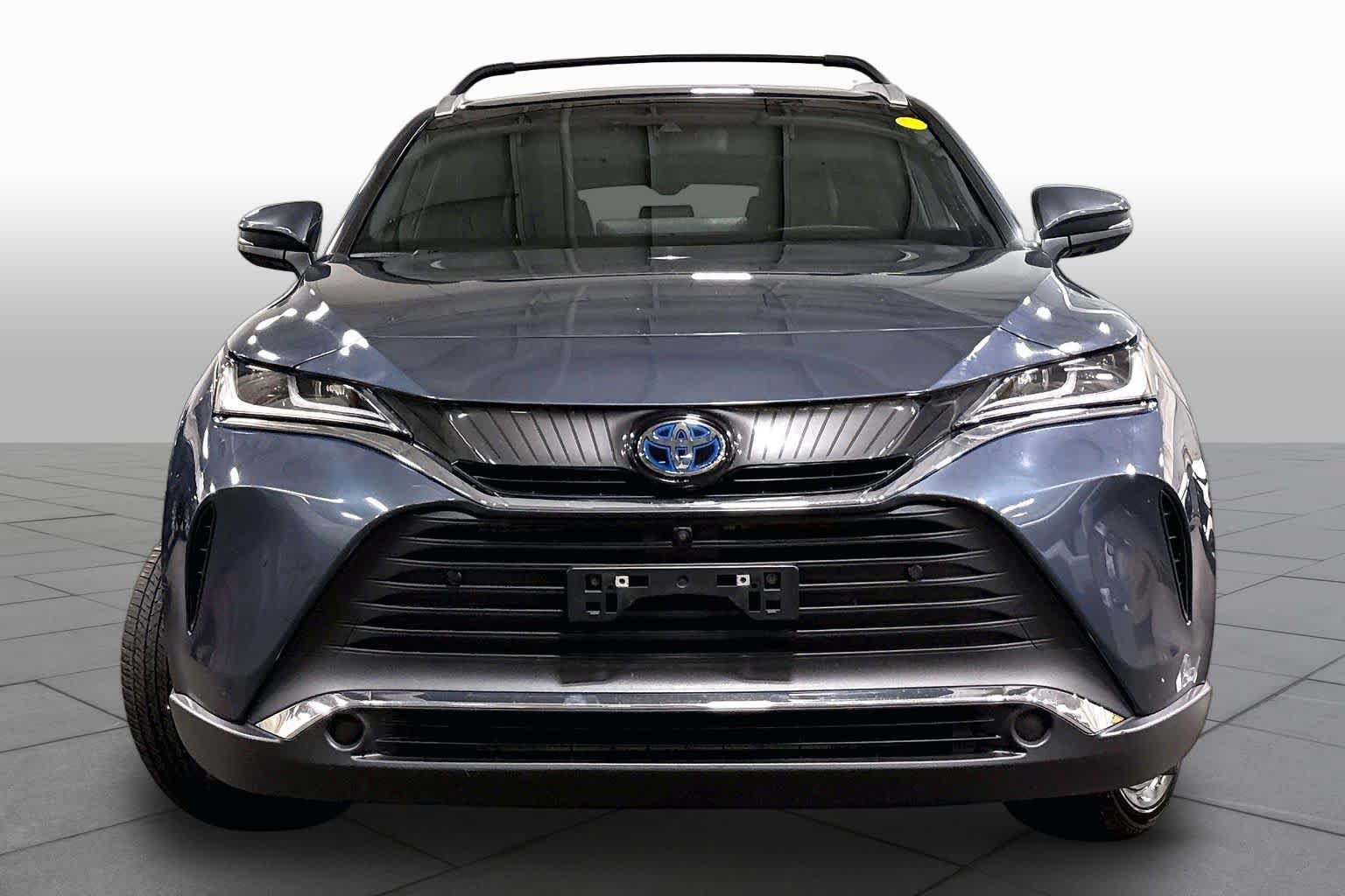 Used 2021 Toyota Venza Limited w/ Advanced Technology Package AWD/4WD image 3