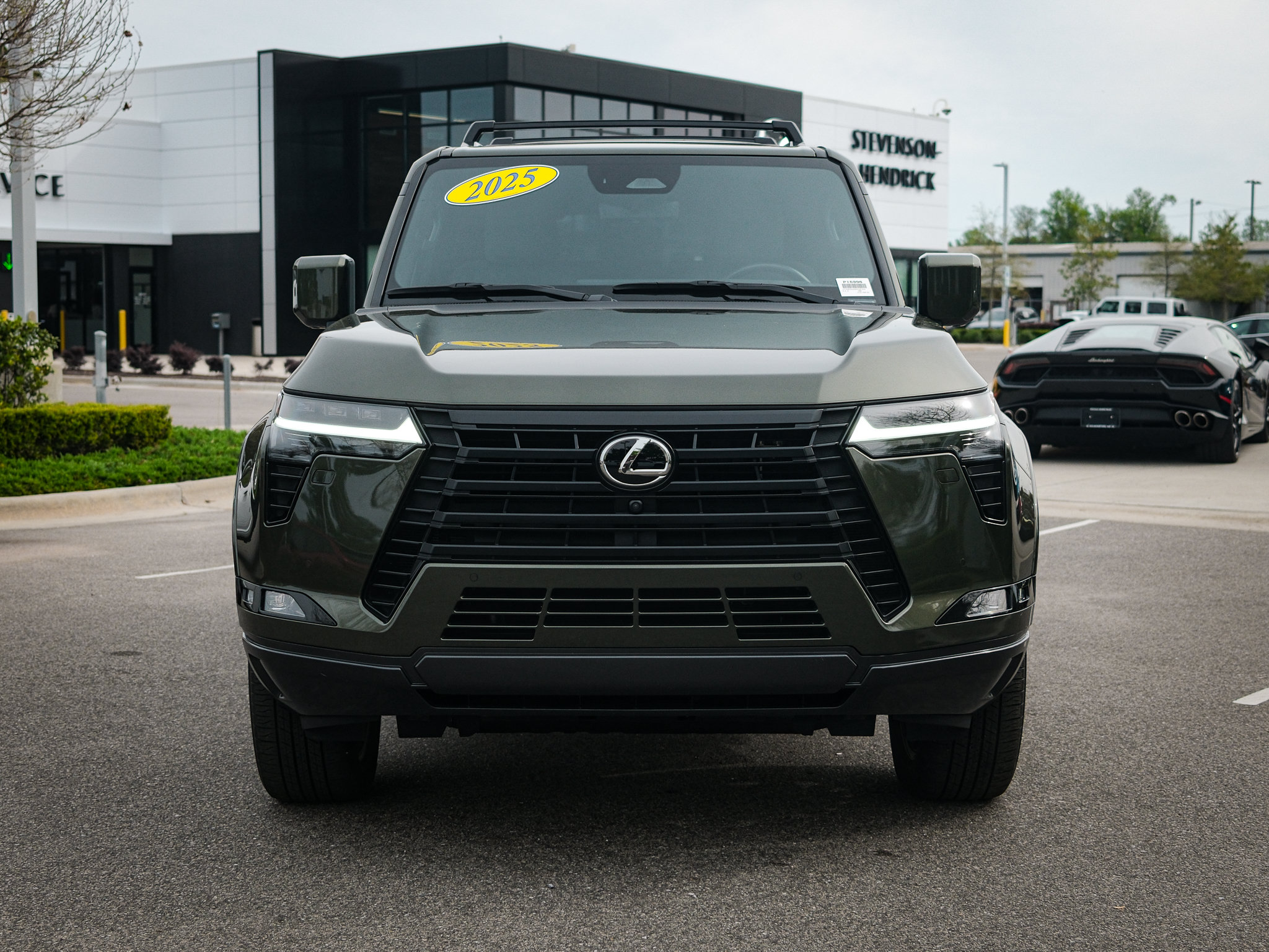 Used 2025 Lexus GX 550 w/ Cold Area Package AWD/4WD image 3