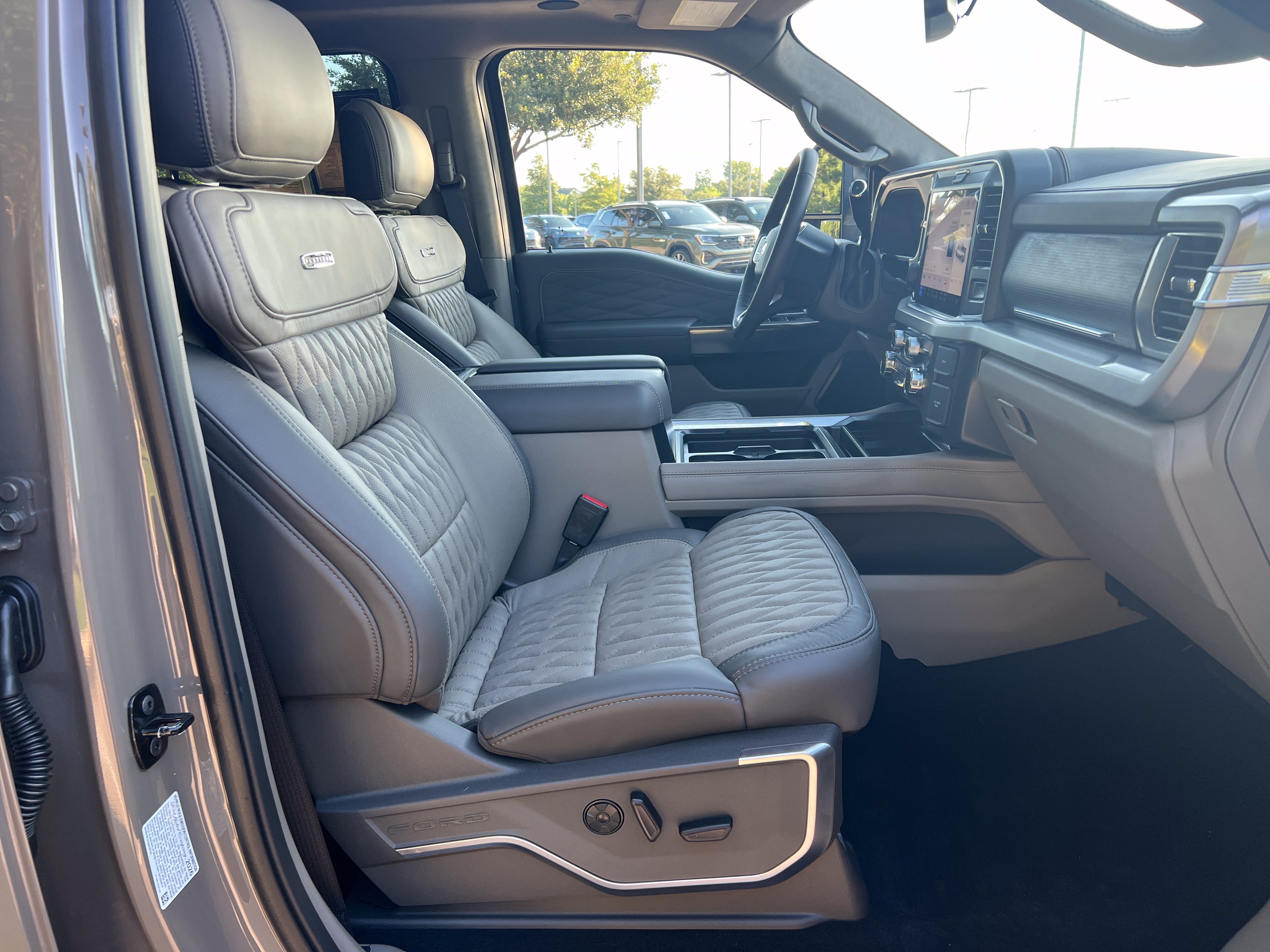 Used 2026 Ford F450 Platinum w/ Platinum Plus Package AWD/4WD image 29