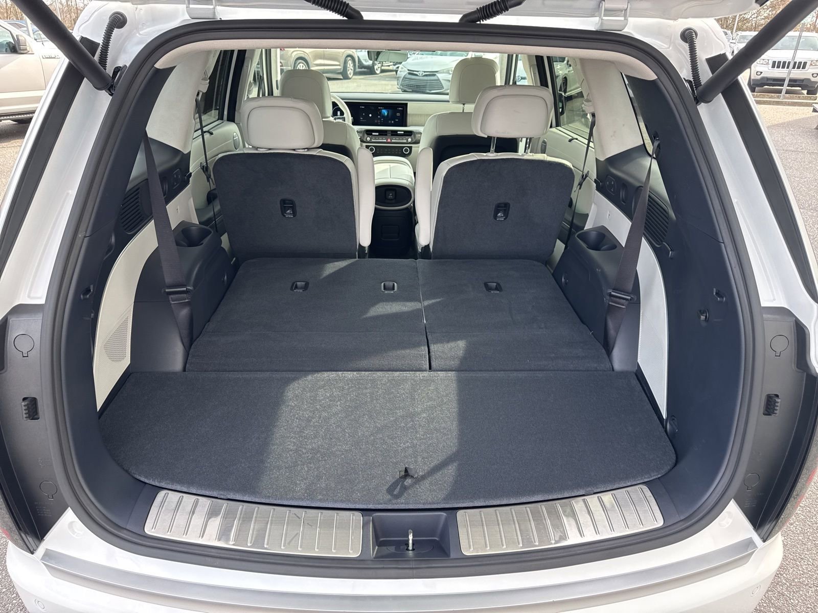 Used 2026 Hyundai Palisade Calligraphy image 15