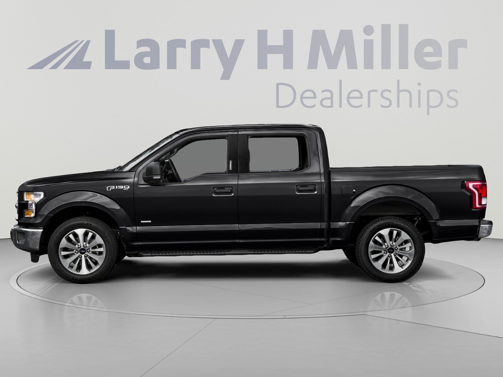 Used 2016 Ford F150 XLT w/ Equipment Group 302A Luxury AWD/4WD image 3