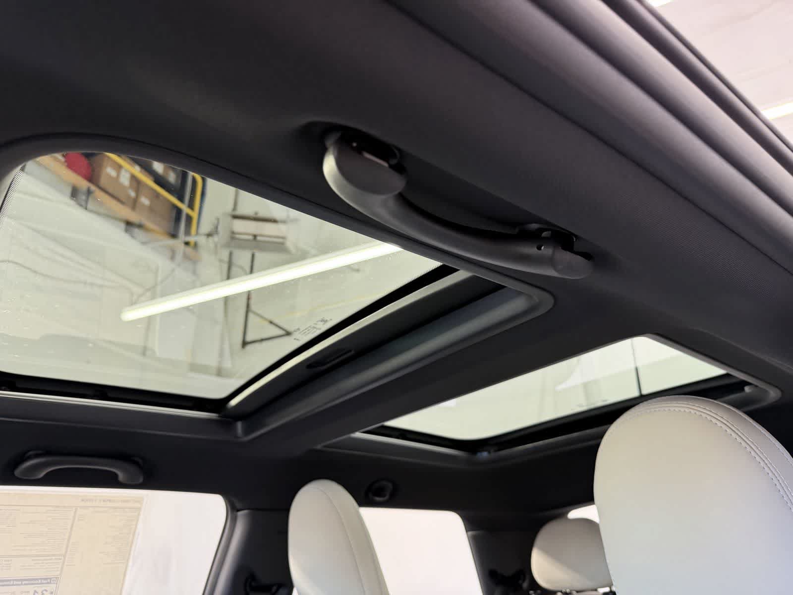 New 2027 MINI Cooper 2-Door Hardtop FWD image 13