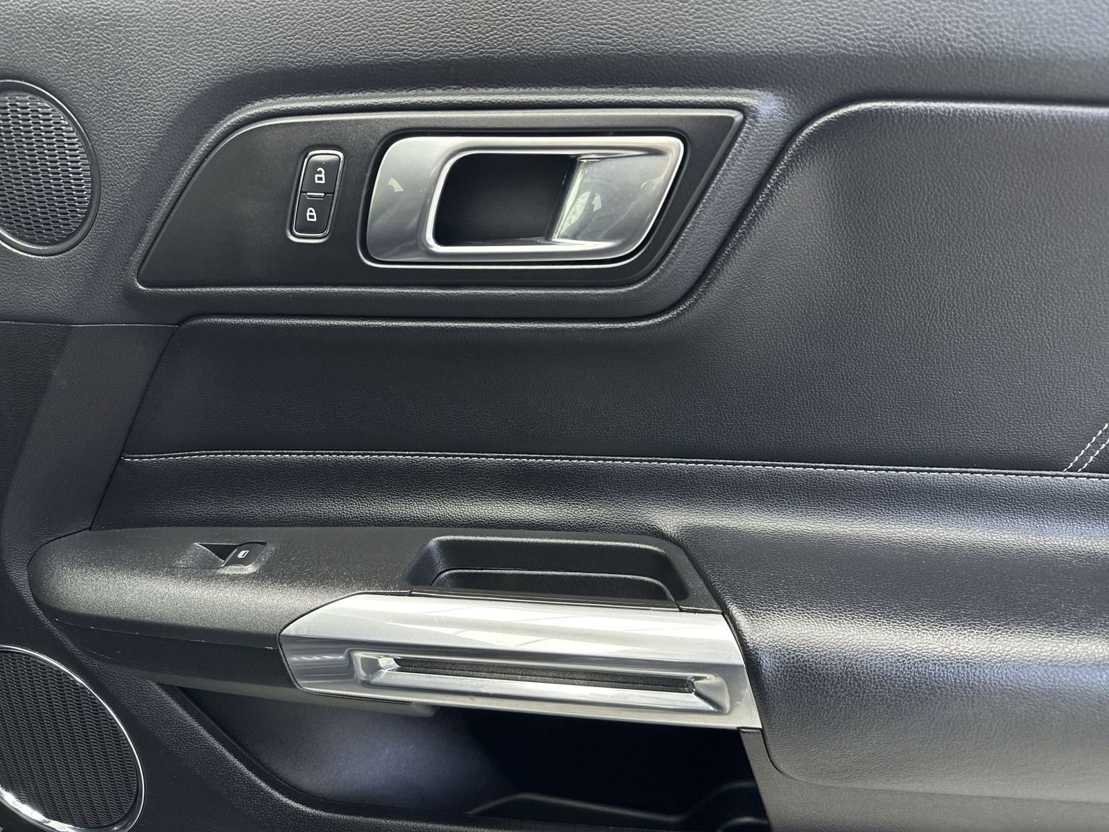 Used 2022 Ford Mustang Premium RWD image 35