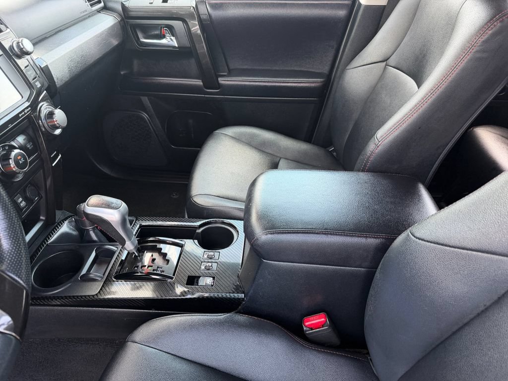 Used 2019 Toyota 4Runner TRD Off-Road Premium AWD/4WD image 12