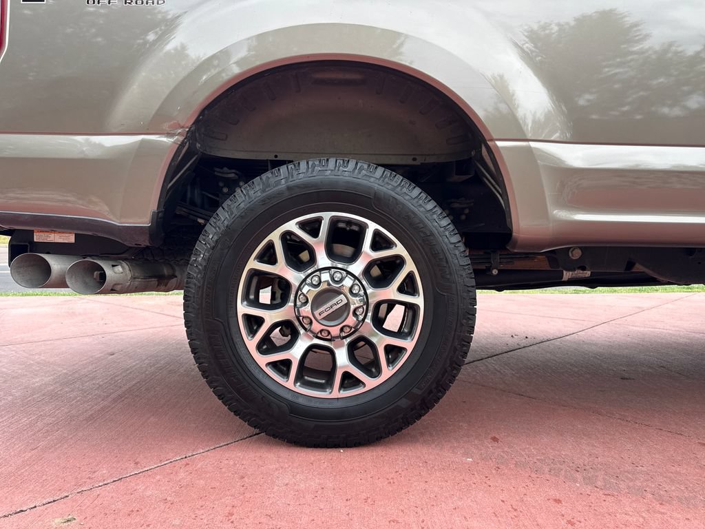 Certified 2020 Ford F350 Lariat w/ Lariat Ultimate Package AWD/4WD image 35