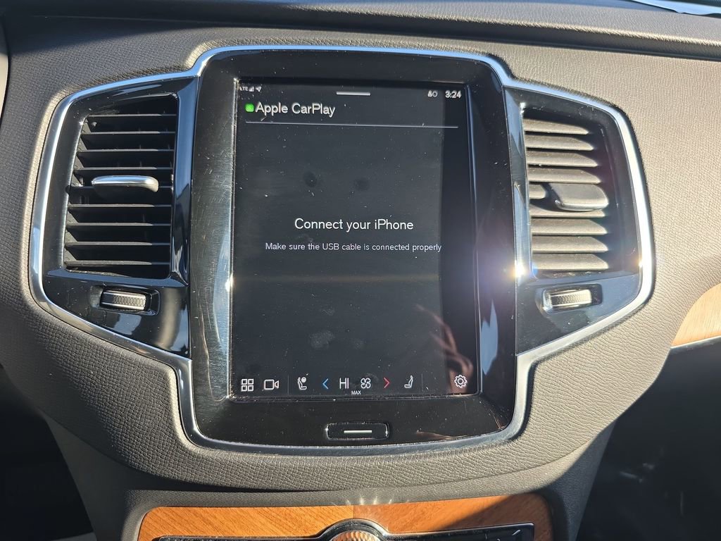 Certified 2025 Volvo XC90 B6 Plus image 33