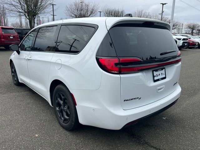Used 2024 Chrysler Pacifica Select image 7