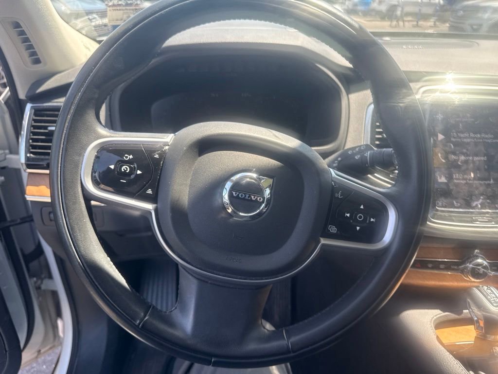 Used 2022 Volvo XC90 T6 Momentum w/ Advanced Package AWD/4WD image 12