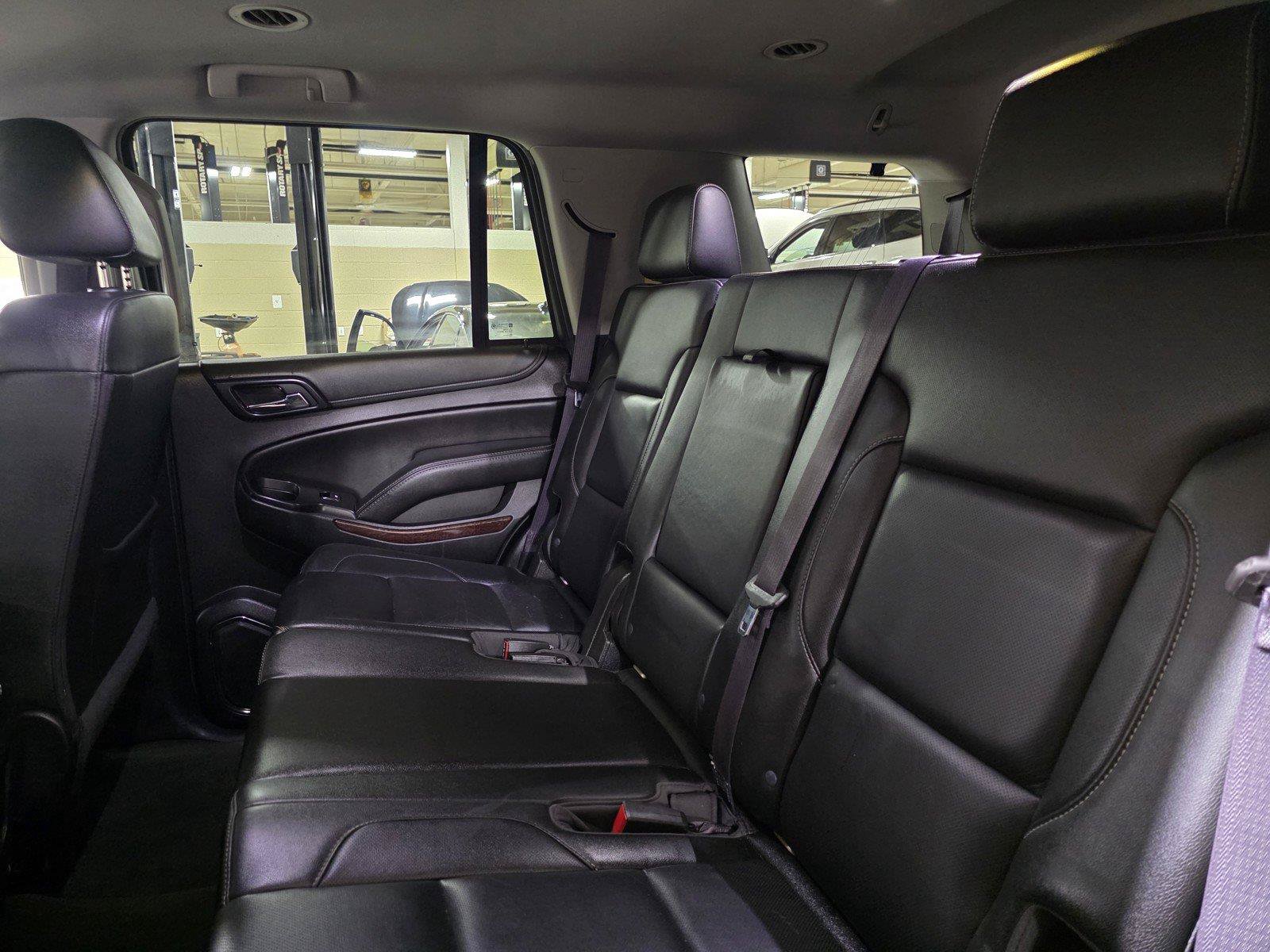 Used 2017 GMC Yukon SLT AWD/4WD image 15