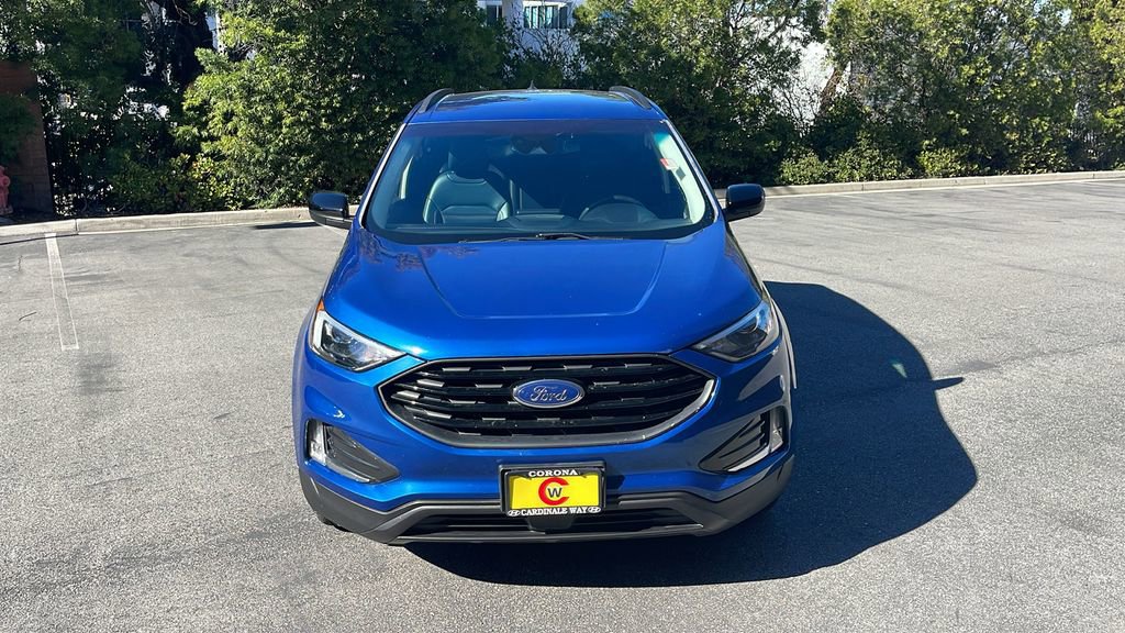 Used 2022 Ford Edge SEL w/ Sport Appearance Package image 2