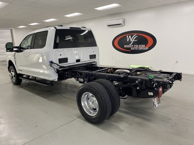 Used 2025 Ford F350 Lariat image 8