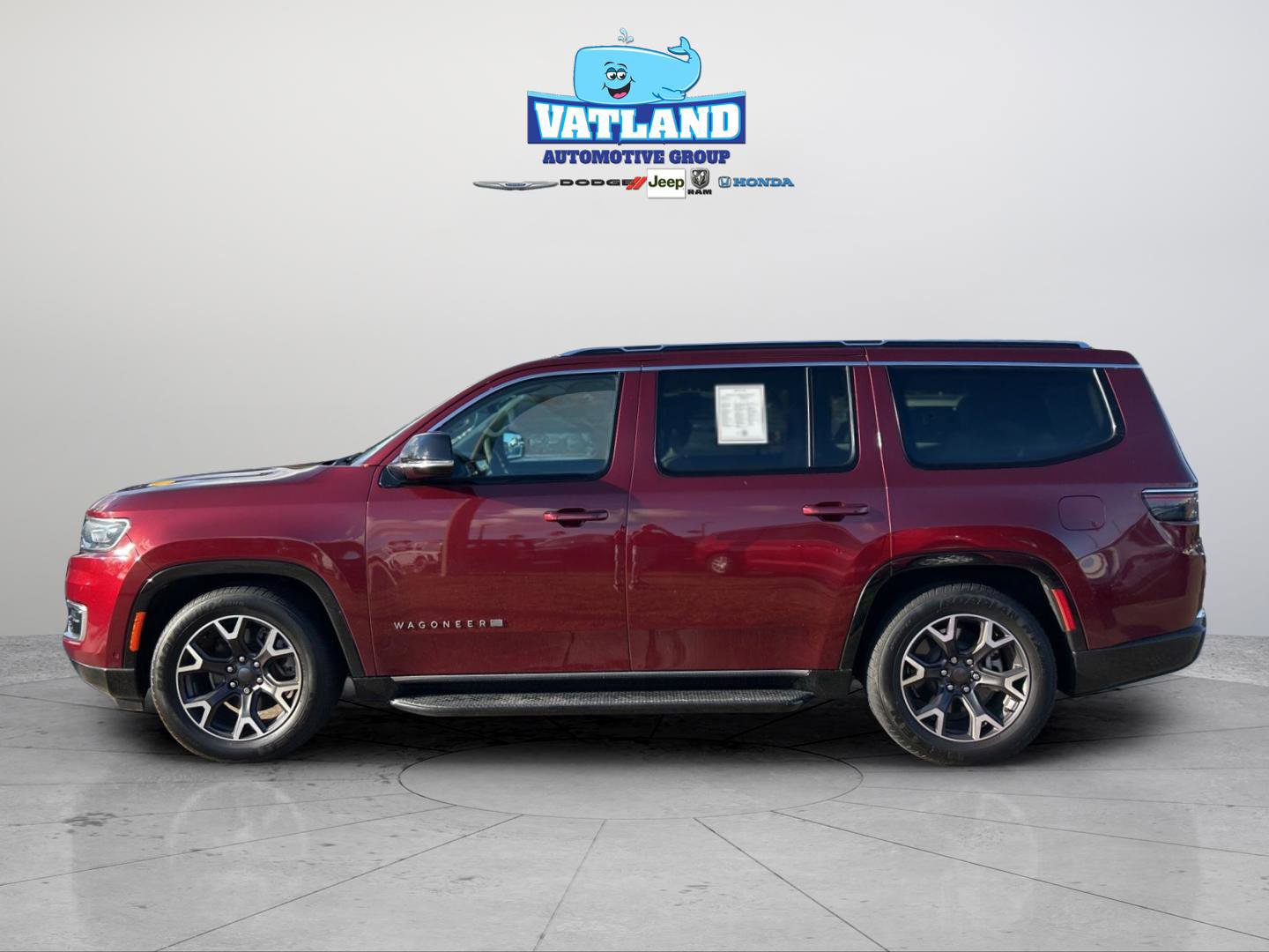 Used 2023 Jeep Wagoneer Series III w/ Preferred Equipment Group image 2