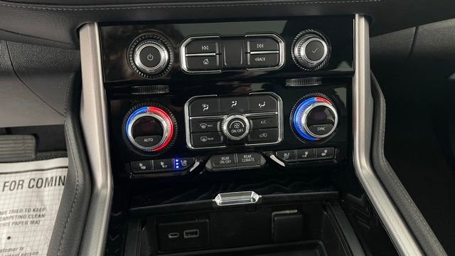 Used 2022 GMC Yukon XL Denali image 39