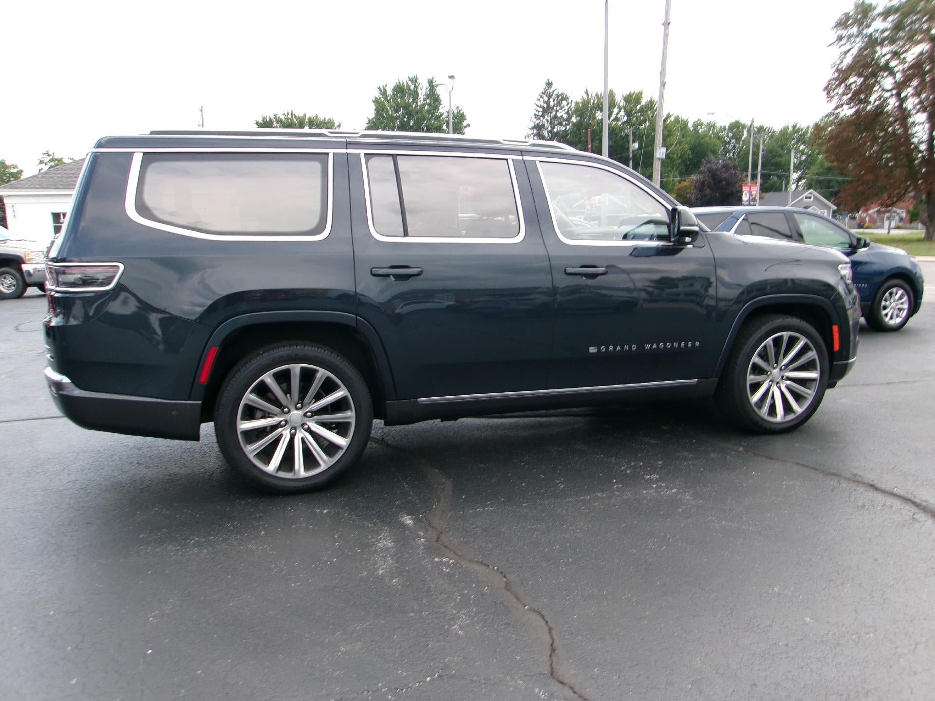 Used 2022 Jeep Grand Wagoneer Series II w/ Premium Group II AWD/4WD image 5