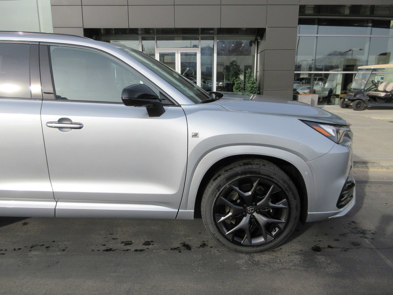 New 2025 Lexus TX 500h AWD image 9