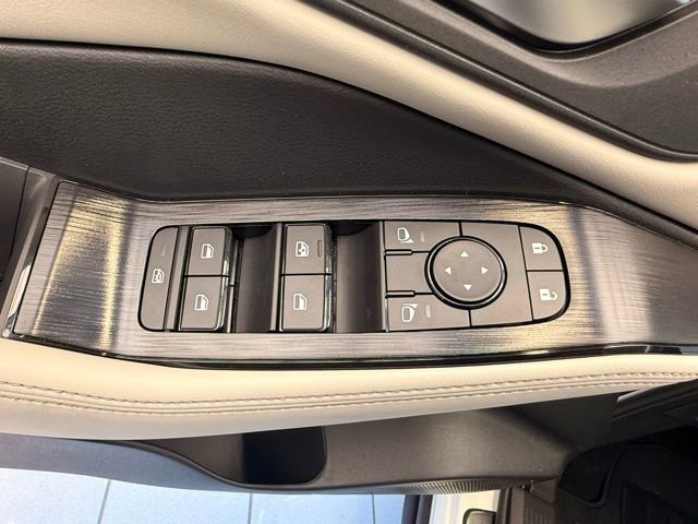 New 2026 Nissan Rogue SV AWD/4WD image 12