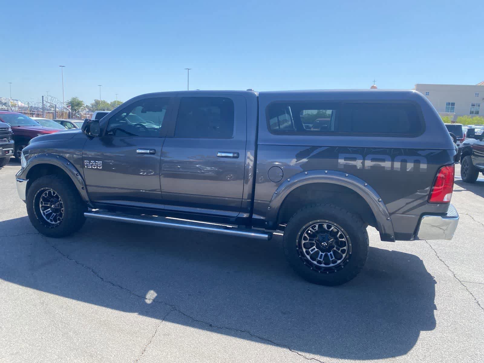 Used 2017 RAM 1500 Classic SLT w/ SLT Plus D￩cor Group AWD/4WD image 9