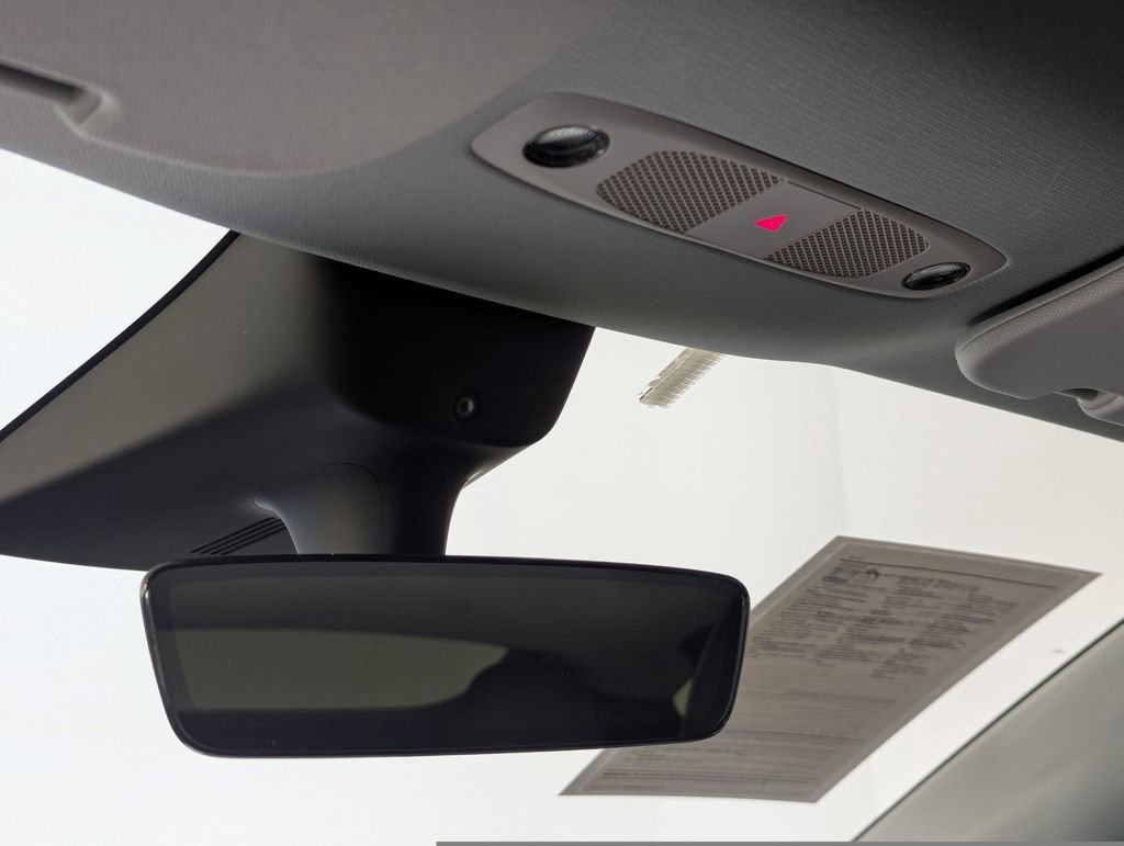 Used 2022 Tesla Model Y Performance image 16