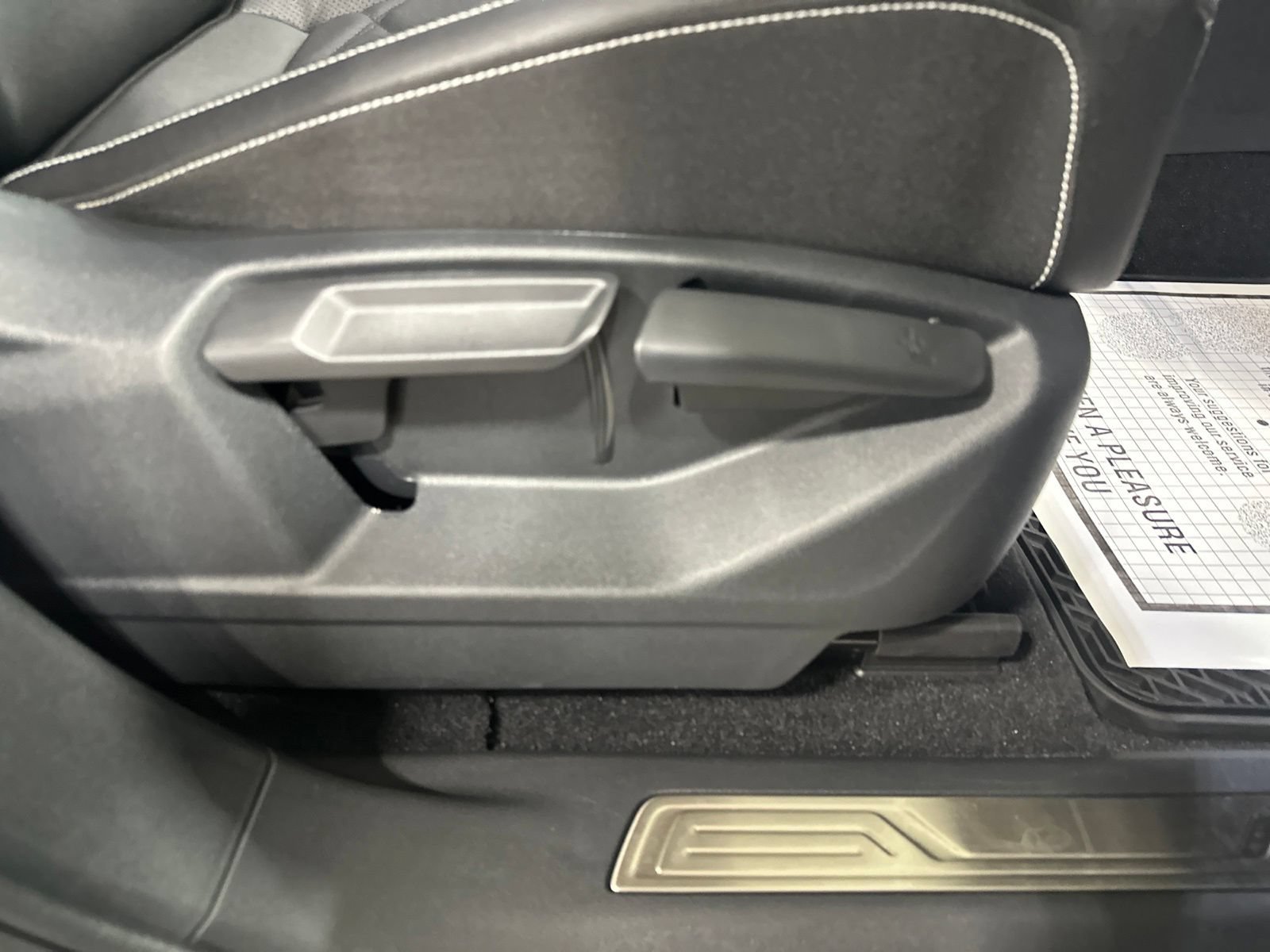 Certified 2026 Volkswagen Atlas SE AWD/4WD image 45