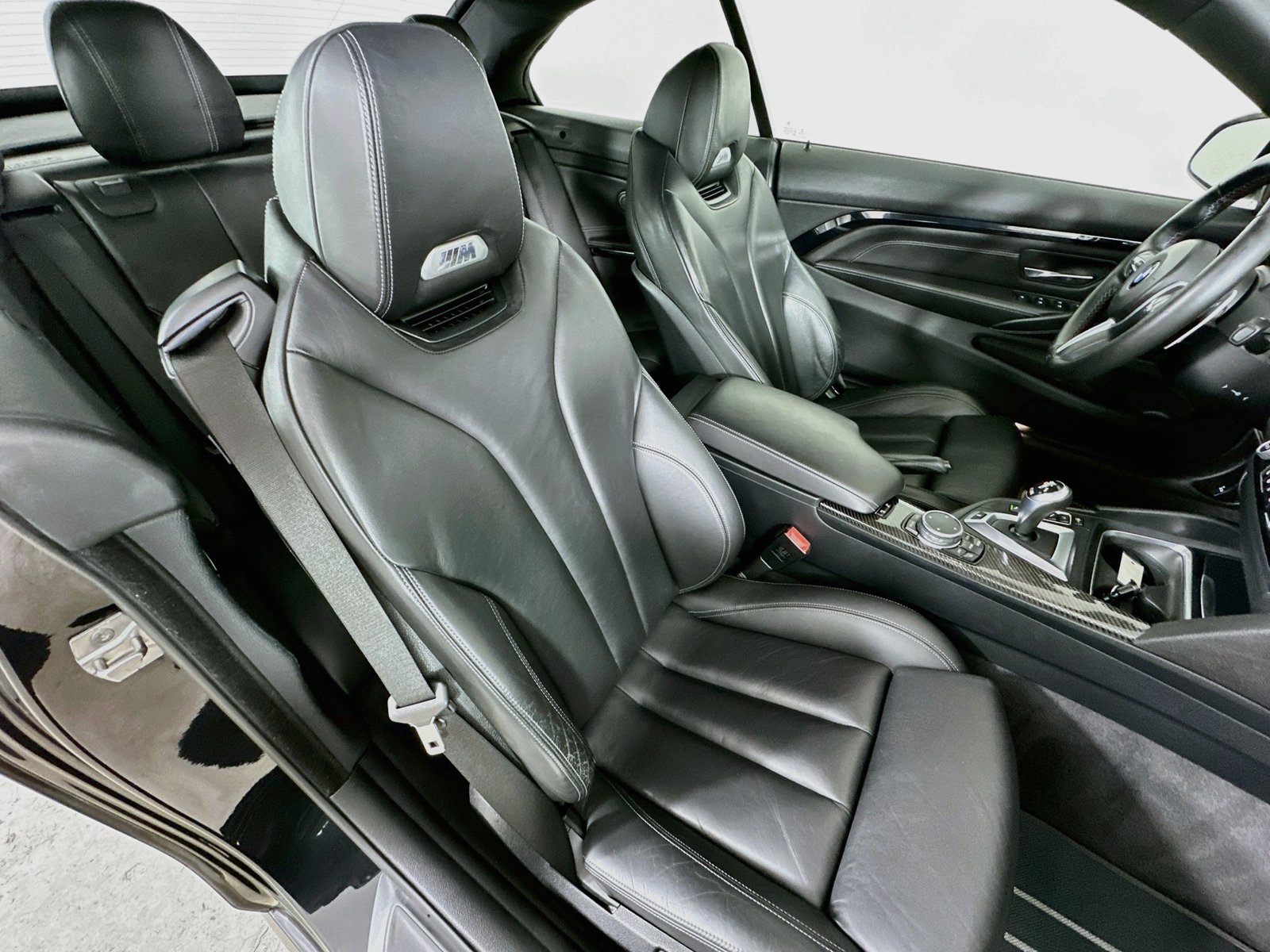 Used 2016 BMW M4 Convertible RWD image 39